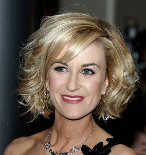 Cute Short Wavy Haircuts . Short wavy hair styles for ladies are very ...