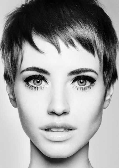 Pixie haircuts are the best to look cute. This model of hair makes ...