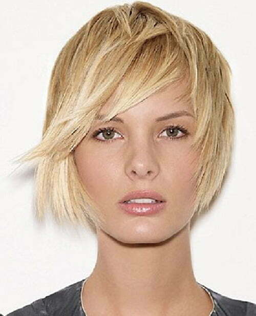 Modern and easy short bob hairstyles for thin hair