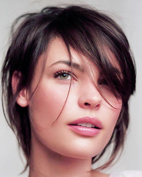 Short hairstyles for girls with fine hair