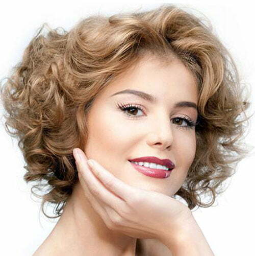 Short Hairstyles For Fine Curly Hair