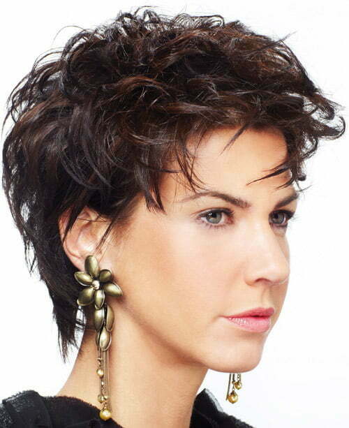 Short Hairstyles For Curly Hair Round Face
