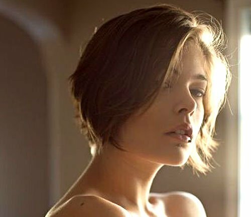 Short hairstyles for oval faces and wavy hair
