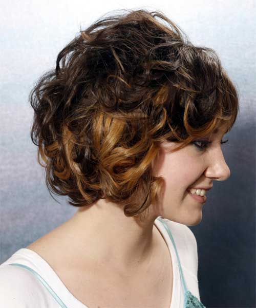 Best Short Haircuts For Curly Hair-14