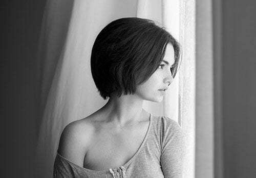 Best Short Haircuts for Straight Hair-7