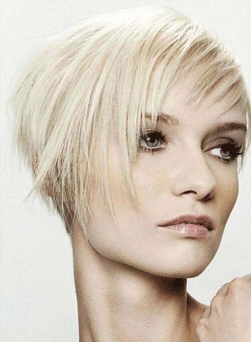Trendy hairstyles for short fine hair