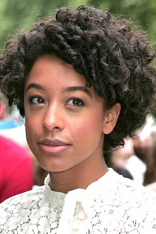 Hairstyles for Short Curly Hair-11