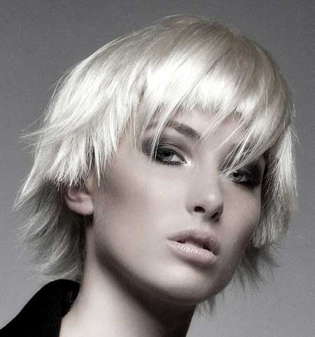Short Edgy and Messy Blonde Hairdo