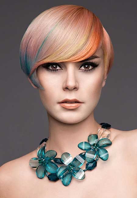 Very Sleek and Attractive Bob Hair with Awesome Color Combination