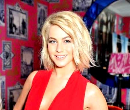 Short Hair with Blonde Highlights