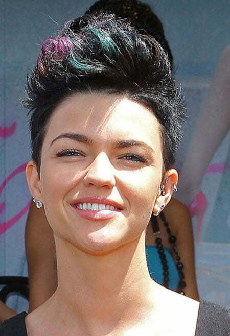Short Haircuts and Color Ideas_5