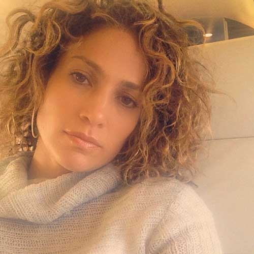 Jennifer Lopez Short Curly Hairstyle