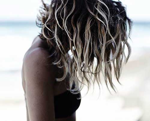 Cool Ombre Colored Wavy Hair