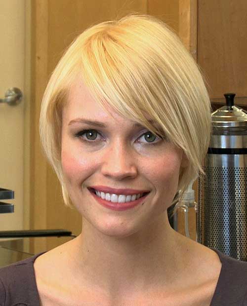 Short Bob Cuts for Round Faces