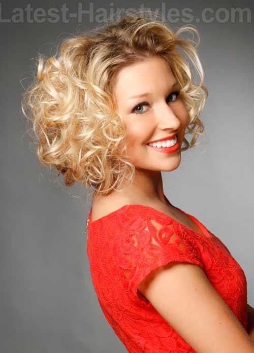 Curly Hairstyles for Easy Hair Type