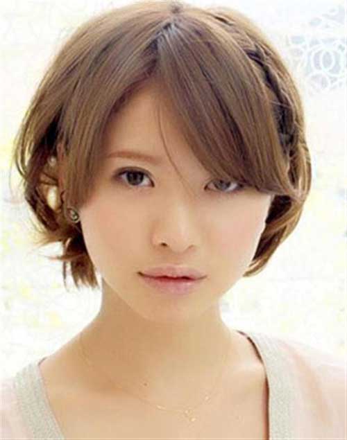 Cute Short Bob Hair with Bangs for Round Face