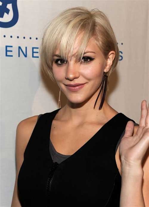 Short Haircuts for Straight Fine Layered Hair