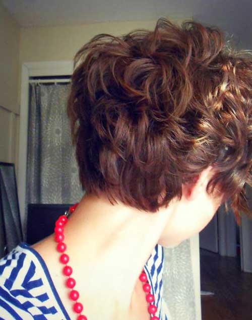 Pixie Cuts for Curly Hair-9