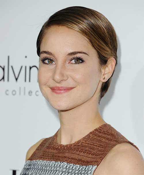 Celebs with Pixie Cuts-19