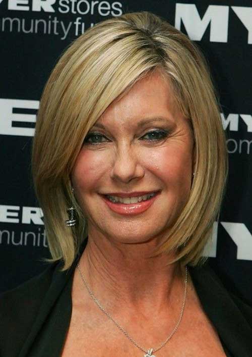 Short Hair Cuts For Women Over 40-7