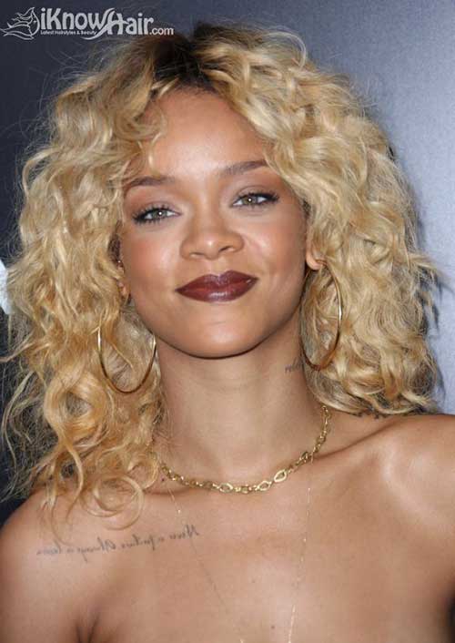 Rihanna With Short Blonde Hair