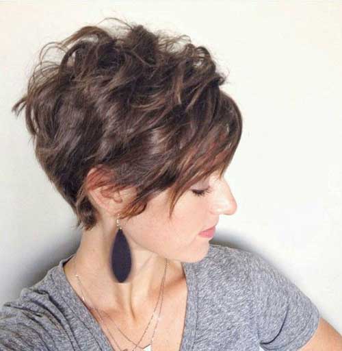 Cute Short Curly Hairstyles-16