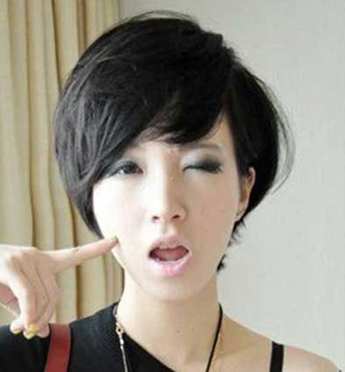 Cute Short Hairstyles For Girls-26