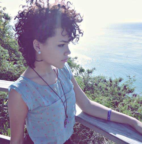 Cute Short Curly Hairstyles