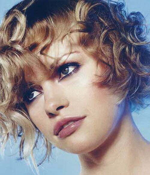 Super short curly hairstyles for women