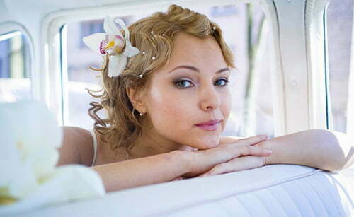 Wedding hairstyles for short curly hair
