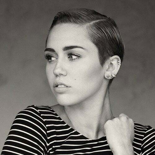 Miley Cyrus very short hair