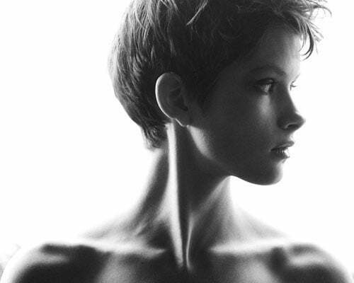 Best Short Haircuts for Oval Faces-2