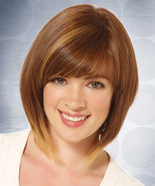 Casual short straight hairstyle