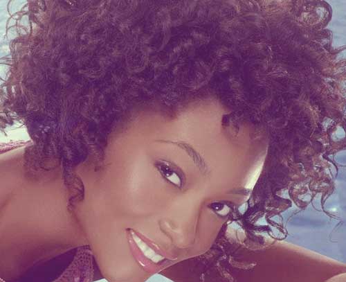 Short curly hair for black women