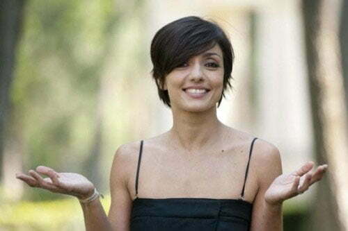 Cute and Easy Short Hairstyles-5