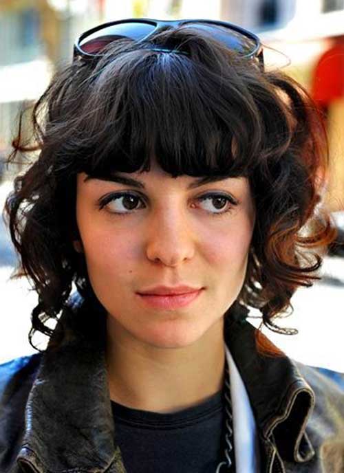 Hairstyle for Short Wavy Hair-15