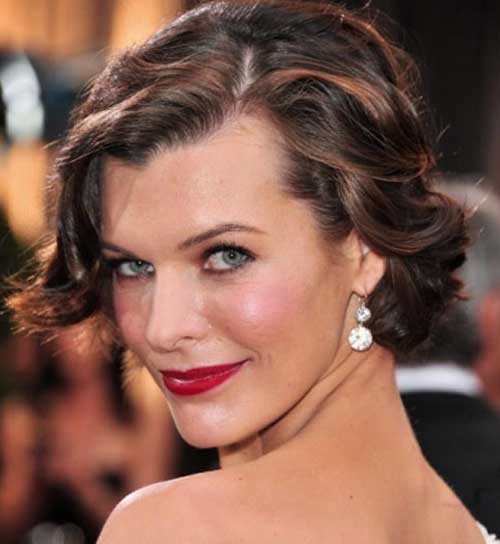 Best short hairstyles for wavy hair