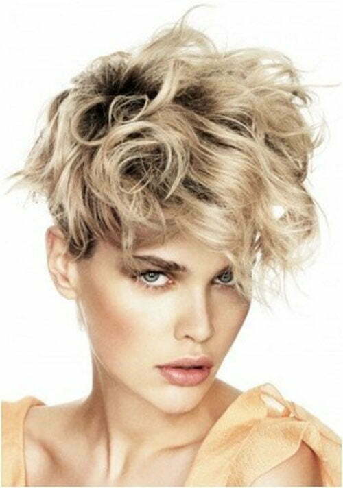 Trendy short haircuts for curly hair