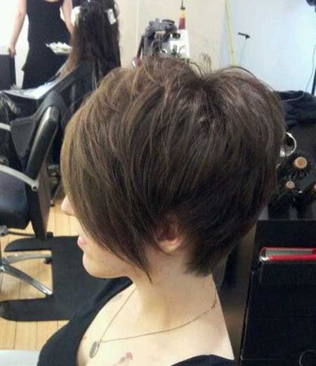 Lovely Asymmetric Bob Cut with Messy Top