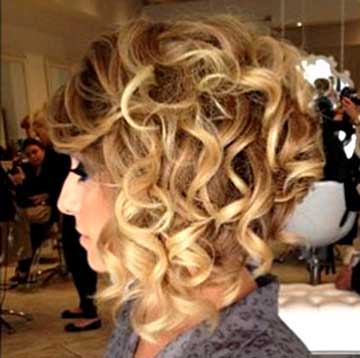 20 Short Cuts for Curly Hair