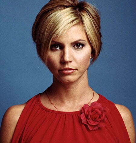 Best Short Hairstyles for Round Faces_12