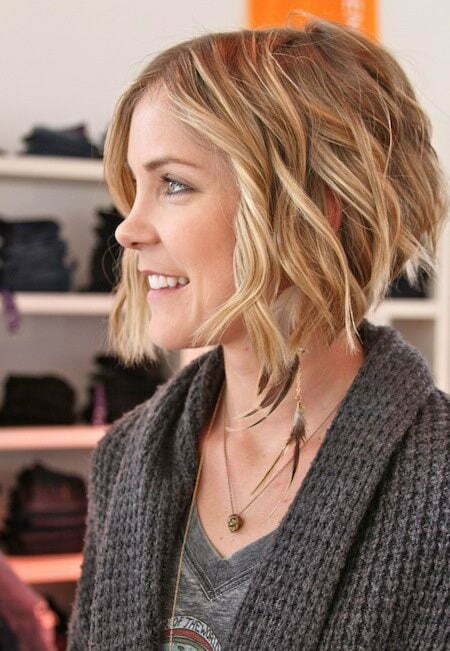 Cool Short Wavy Hairstyles