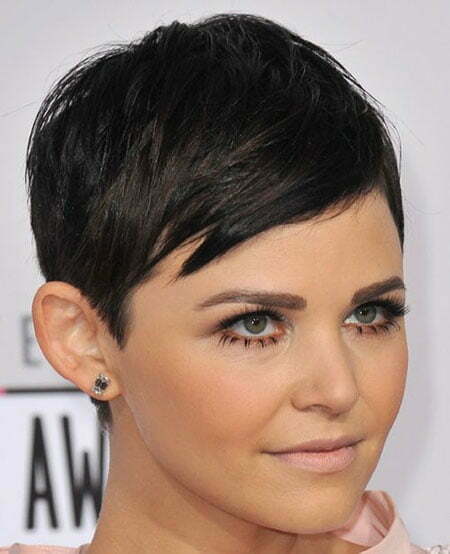 Female Celebrity Short Haircuts_4