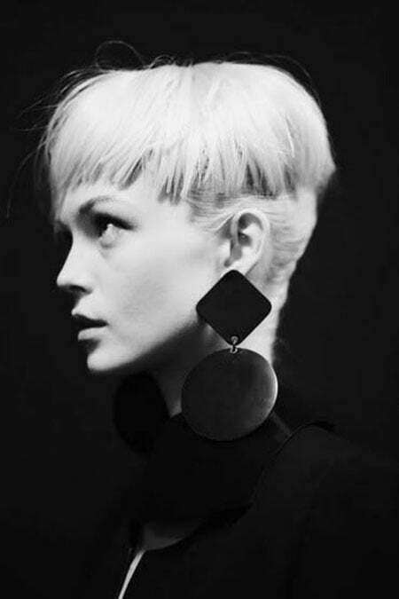 Girl with Short Blonde Hair_13