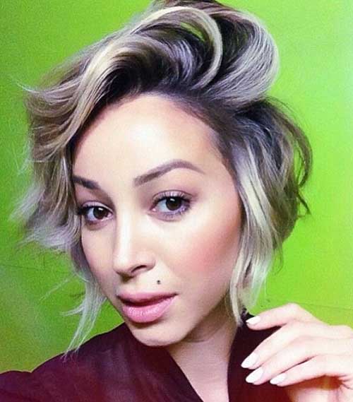20 Short Hairstyles For Wavy Fine Hair