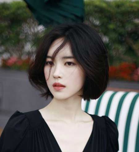 Short Hairstyle for Asian Girl