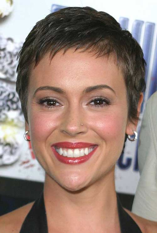 Super Pixie Haircuts for Over 50 Women