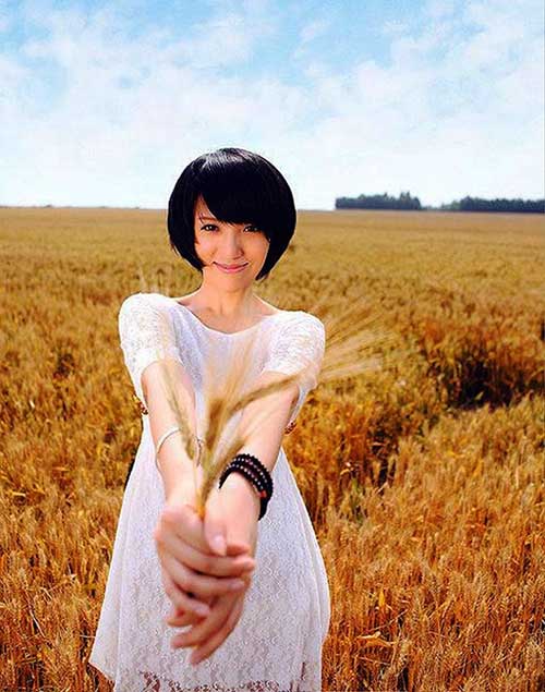 Good Asian Inverted Short Hair with Bangs