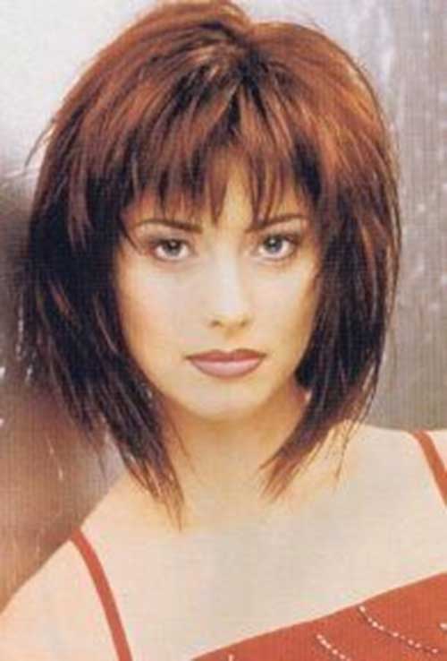 Shaggy Hairstyles with Blunt Bangs for Women