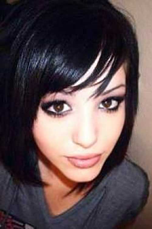 Short Straight Hair with Side Bangs for Girls